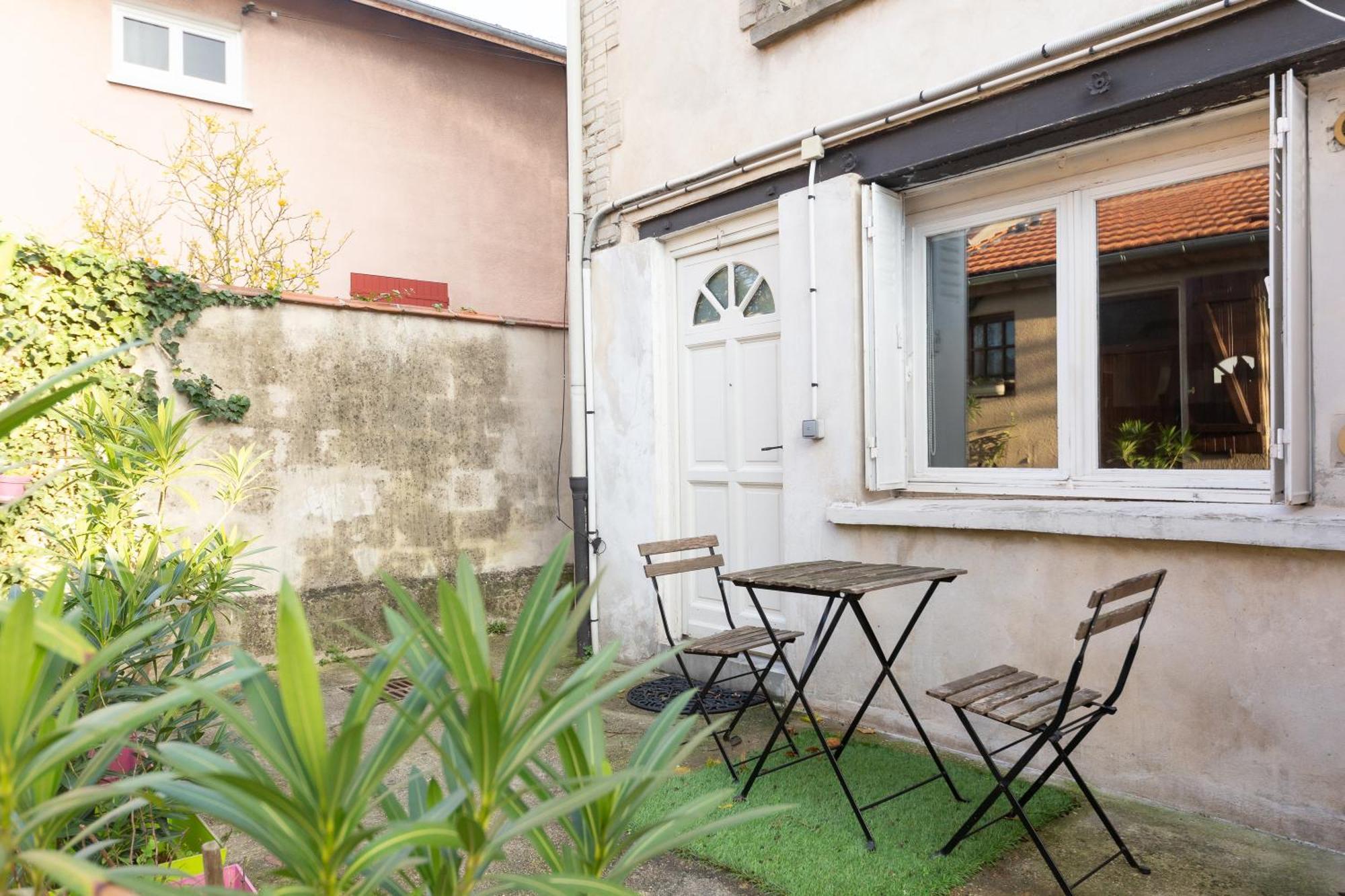 Entree Privee, Calme, Rafraichisseur D'air, Proche Paris - Genius Apartment